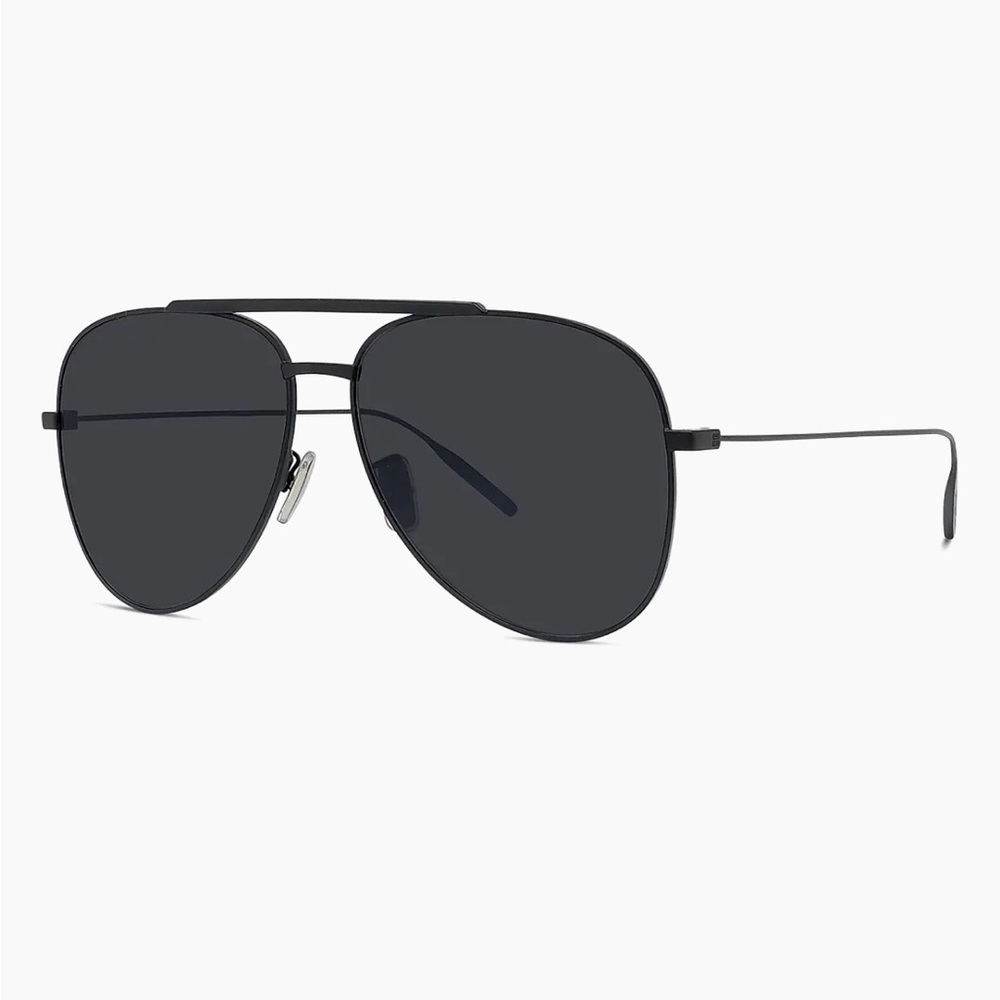 Givenchy
GvSpeed 59MM Pilot Sunglasses Details